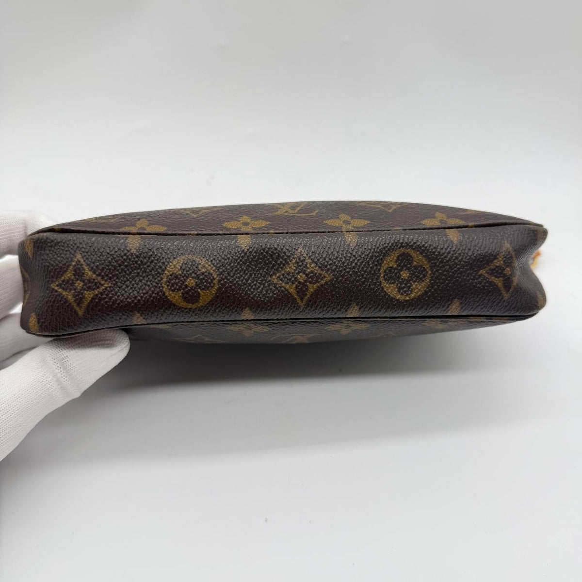 LOUIS VUITTON POCHETTE ACCESSORIE