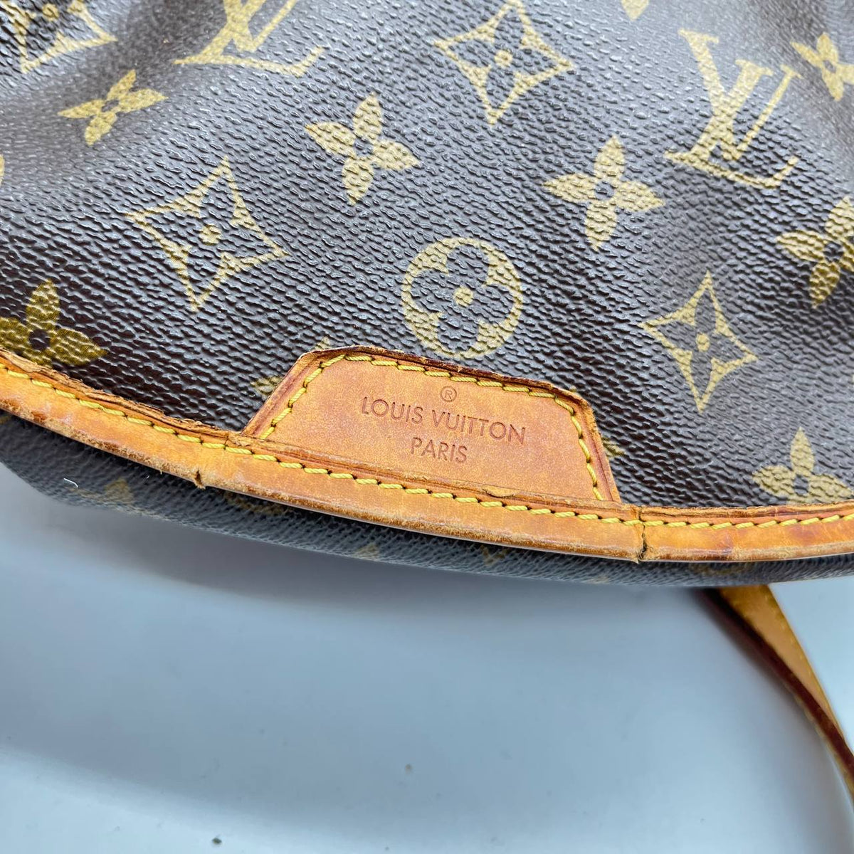 LOUIS VUITTON MENILMONTANT