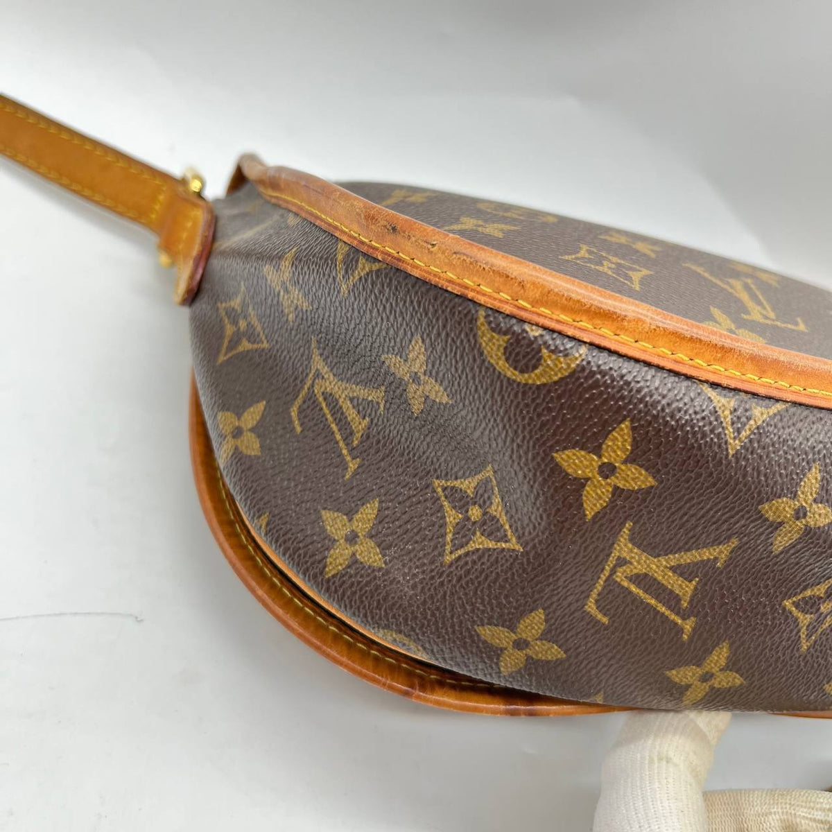 LOUIS VUITTON MENILMONTANT